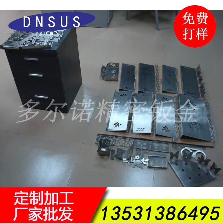 廠家直銷家居衛(wèi)浴五金精美牙杯架肥皂托盤沐浴用品支架批發(fā)